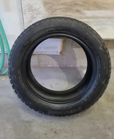 1 Bridgestone Blizzak WS90 Snow Tire for Sale. **185/55/R15** (10/32") 85% Tread Remaining. Dot # 03...