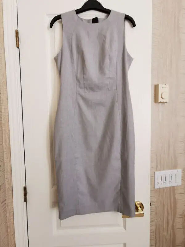 2 robes  classiques,   grandeur 38 in Women's - Dresses & Skirts in Longueuil / South Shore - Image 3