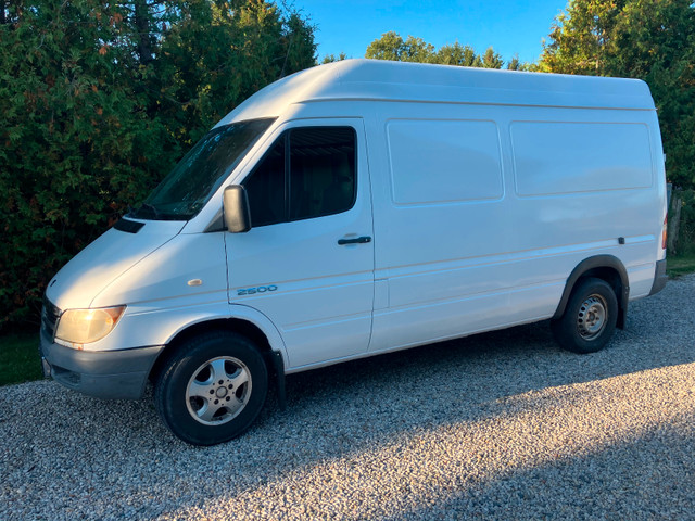 2006 Dodge Sprinter Van 2500 in Cars & Trucks in London - Image 4
