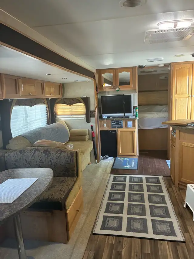 32 ft travel trailer dans Caravanes classiques dans Calgary - Image 10