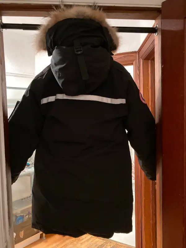 Men's Canada Goose Resolute Parka in Men's in City of Toronto - Image 3