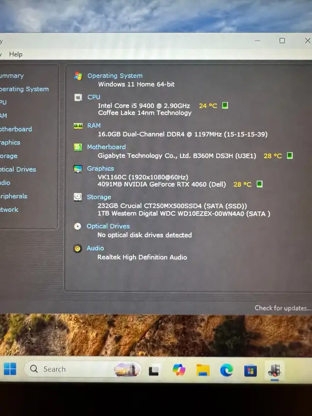 Premium RGB Gaming PC RTX 4060 16GB RAM 1.25 TB storage in Desktop Computers in City of Montréal - Image 7