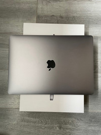 Apple MacBook Air  M1, 8GB 256GB HD 99% Batt Cap 13” laptop
