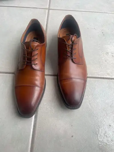 Steve Madden Men’s Dress Shoes Slightly used (worn 5 times) in excellent condition shoes. I’m sellin...