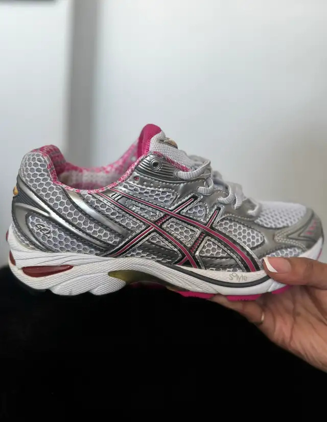 Asics GT-2160 in Women's - Shoes in City of Toronto - Image 4