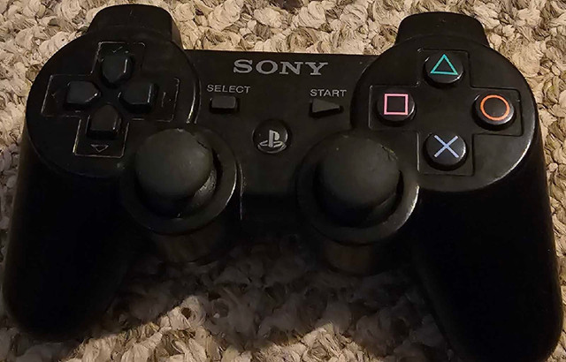Ps3 controller  in Sony Playstation 3 in Kamloops