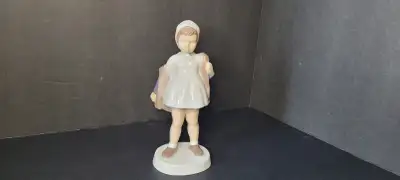 Vtg Bing and Grondahl Miss Charming #2387 Porcelain Figurine, View more