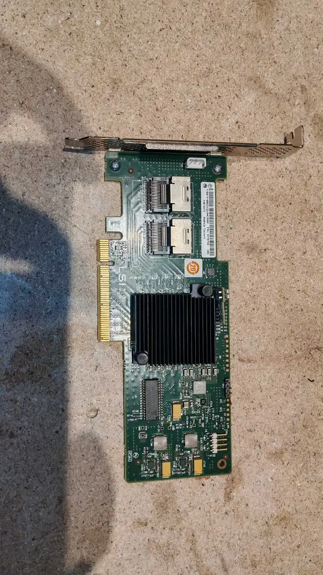Lenovo Thinkserver TS440 server chassis barebone in Servers in Oakville / Halton Region - Image 10