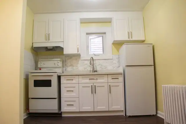 1478 Eglinton Ave W 2bd 1bath (2fl)