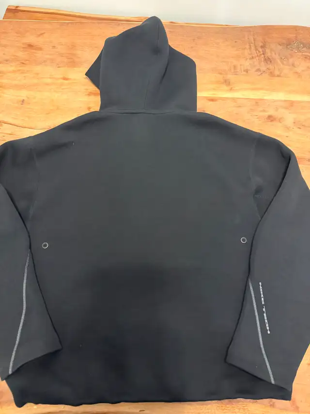 Nike Tech Fleece Oversized Pullover Hoodie - Size S fits M/L in Men's in Markham / York Region - Image 8