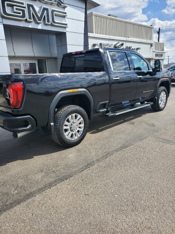 2022 GMC Sierra Denali 3500 HD in Cars & Trucks in Saskatoon - Image 3