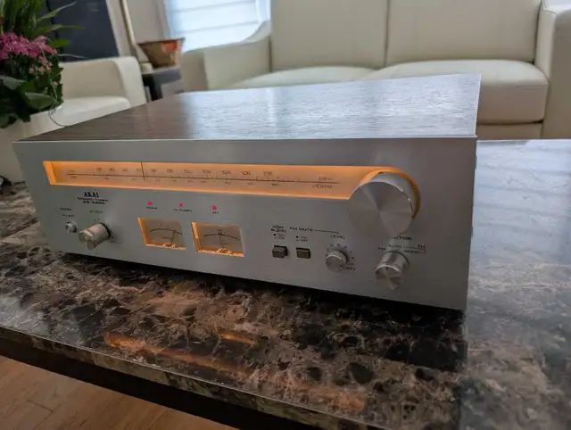 Akai AT-2400 Tuner in Stereo Systems & Home Theatre in Mississauga / Peel Region - Image 10