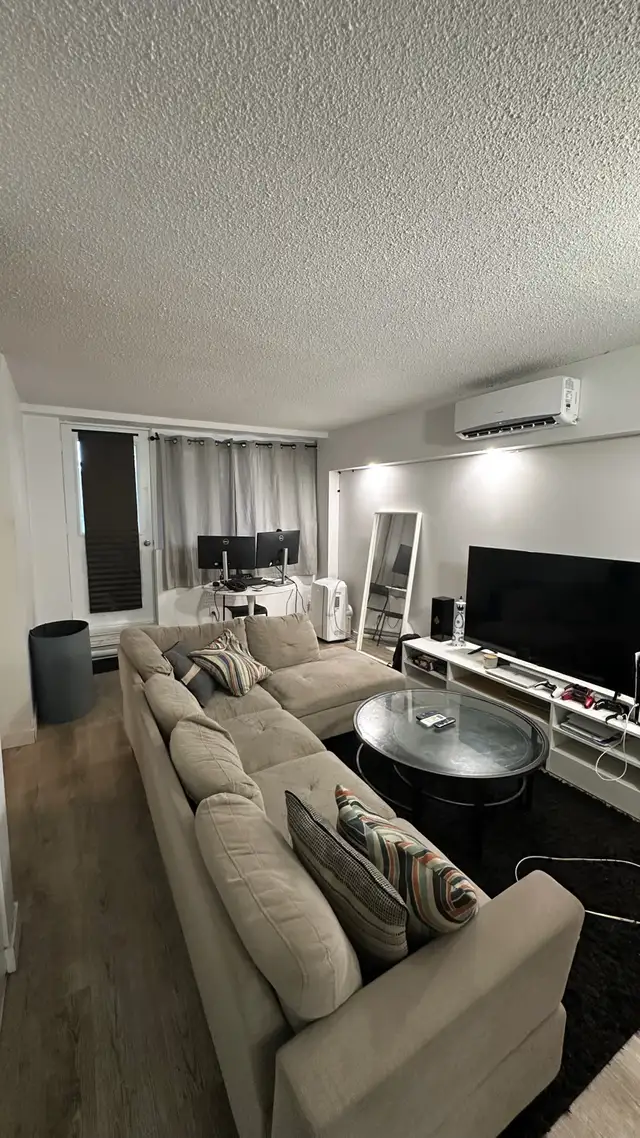One-Bedroom Apartment — All-Inclusive, Gatineau
