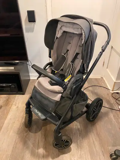 Can use infant car seat (Pipa) sold separately with adapters (not included.)