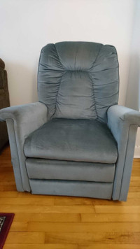 Barcalounger-type reclining chair 