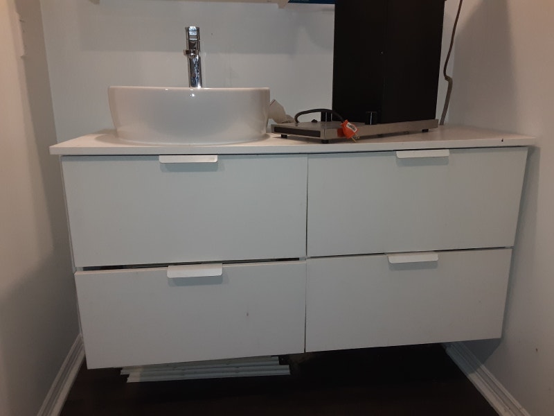 48 inch white floating bathroom vanity with sink and faucet Plumbing