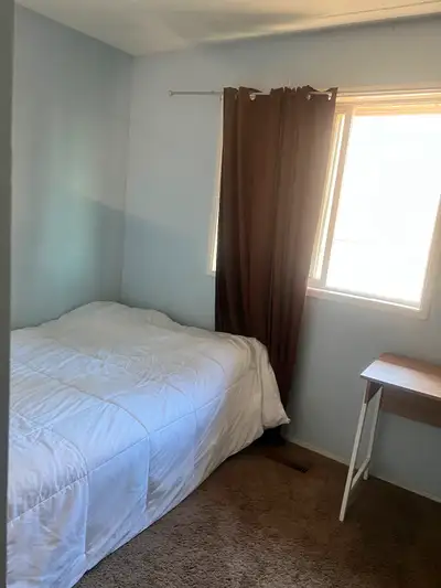 Room For Rent