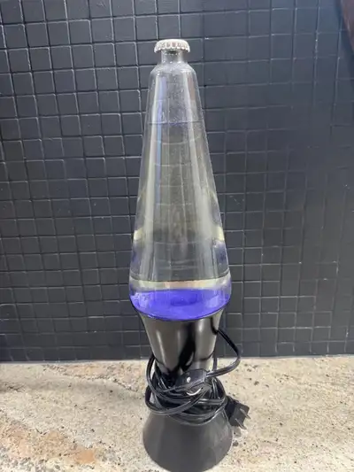 Lava lamp I got when I was younger, works perfectly still. Cash only. Comes from a smoke free and pe...