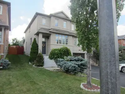 House for rent in Central Mississauga
