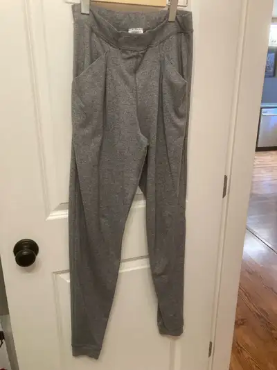 Ivivva size 14 joggers , View more