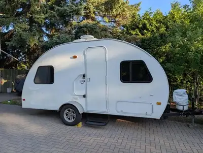 Price $9,499.00 Orleans Ontario. Dimensions: Length18.33 ft. (220 in.) Width 8 ft. (96 in.) Height 8...