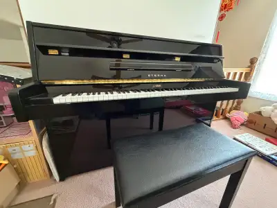 Yamaha Eterna ER-10 upright , View more
