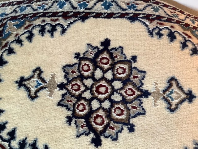 Hand Made/Hand Knotted Fringed Wool Prayer Rug/Mat in Rugs, Carpets & Runners in Belleville - Image 2