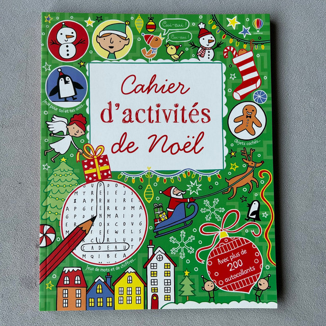 FRENCH ~ Set of 2 ~ Christmas Activity Craft Books in Children & Young Adult in Red Deer - Image 2