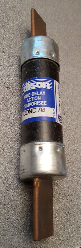 FUSIBLE 70 AMPERE 240 VOLT TIME DELAY NEUF NEW CDNC70 in Other in Laval / North Shore