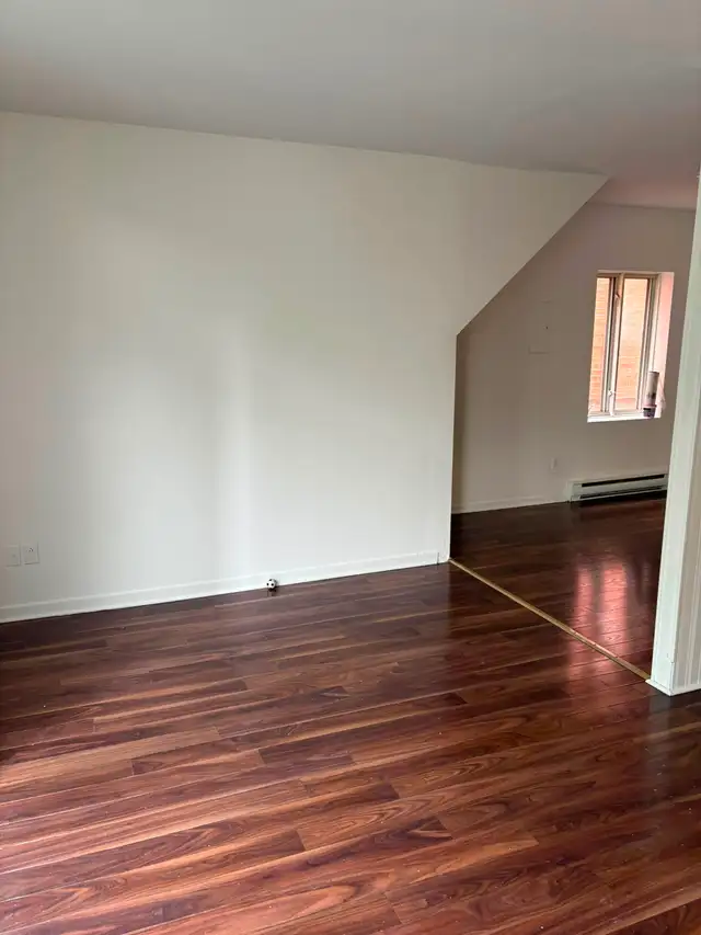 2 bedroom · Montreal · $1,320/mo