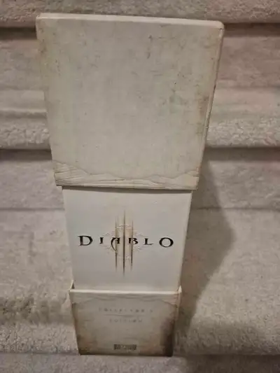 Diablo III Collectors Edition no USB, View more