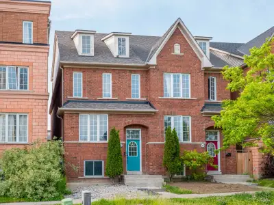 Room For Rent To A Female Student York University The Village