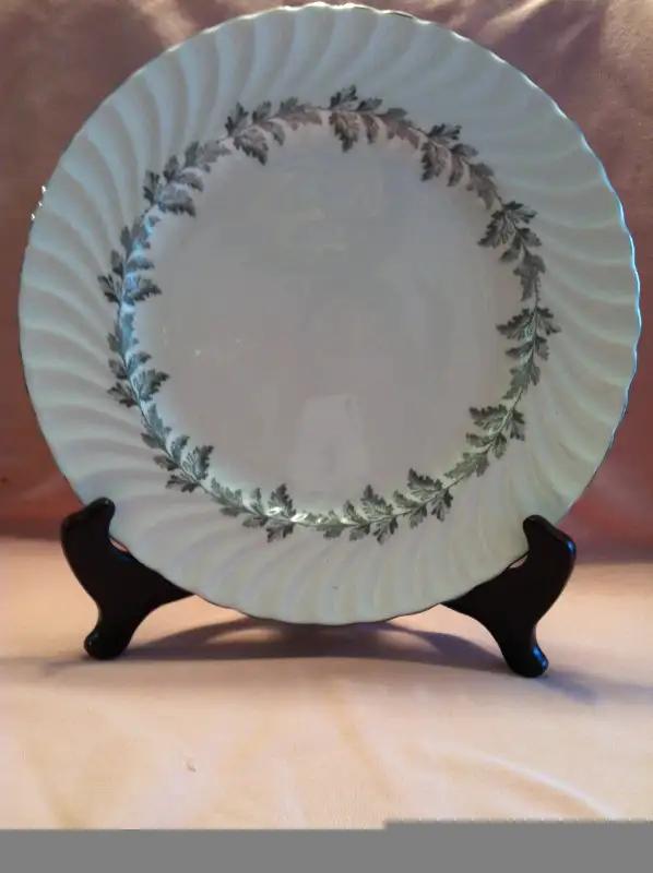 AYNSLEY CHINA in Arts & Collectibles in Barrie - Image 4