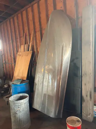 Selling 16 foot aluminum fishing boat with next to new vintage 4.5 hp outboard motor also selling a...