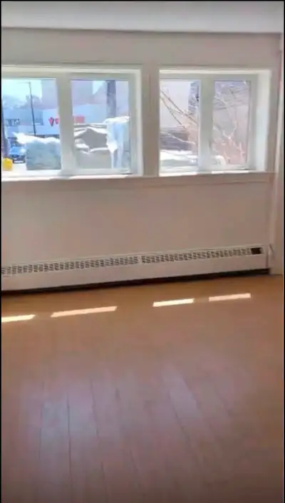 Hall/living Area for Rent – Short Term Rental Spacious and newly renovated clean hall area available...