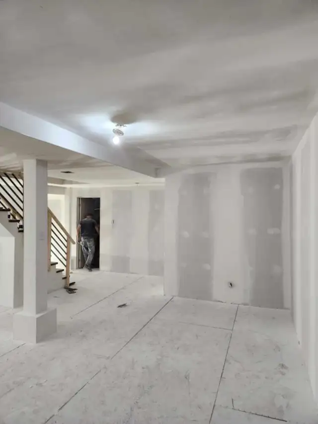 tireur de joints plâtrier  in Renovations, General Contracting & Handyman in Laval / North Shore - Image 8