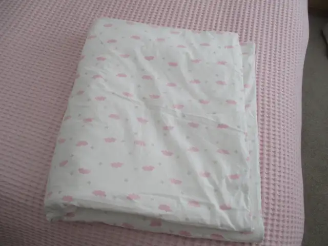 Baby duvet in Other in Ottawa - Image 2
