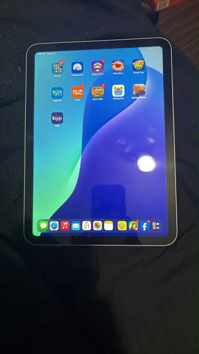 iPad 10th generation 62854393115394122