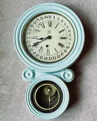 Horloge Calendrier Antique