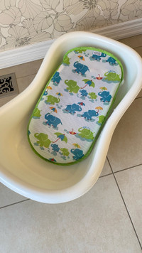 Summer Infant Newborn-to-Toddler Bath Center Tub