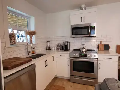 1 bedroom, 1 bathroom apartment