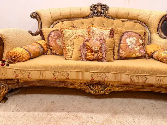 Solid wood Ashley Sofa Set (Moving sale) in Couches & Futons in Markham / York Region - Image 6