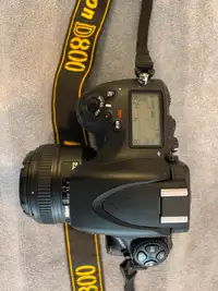 Nikon D800 FX, 36.3MP, 50mm f1.8 lens, battery & charger