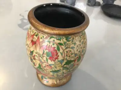 Vintage porcelain vase or jar Maximum diameter 3..5-4” Height: 4.25”