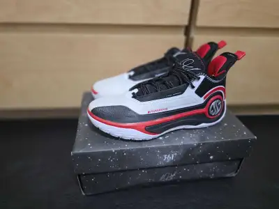 361 AG4 Aaron Gordon , View more