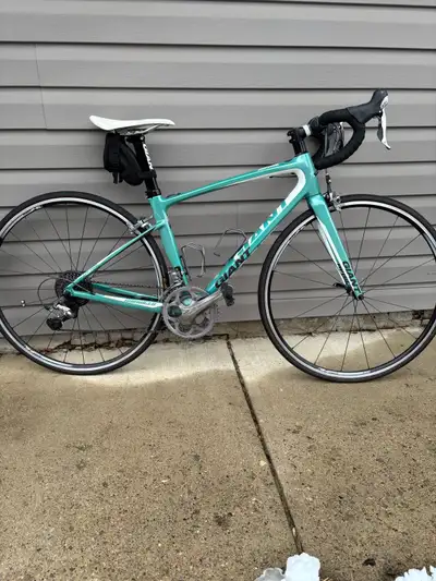 Giant Avail road bike size XS, View more