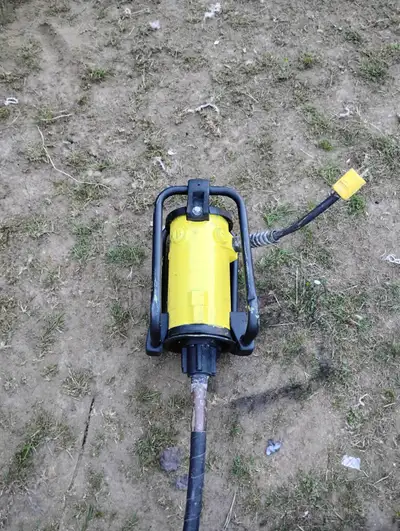 Oztec concrete vibrator, View more