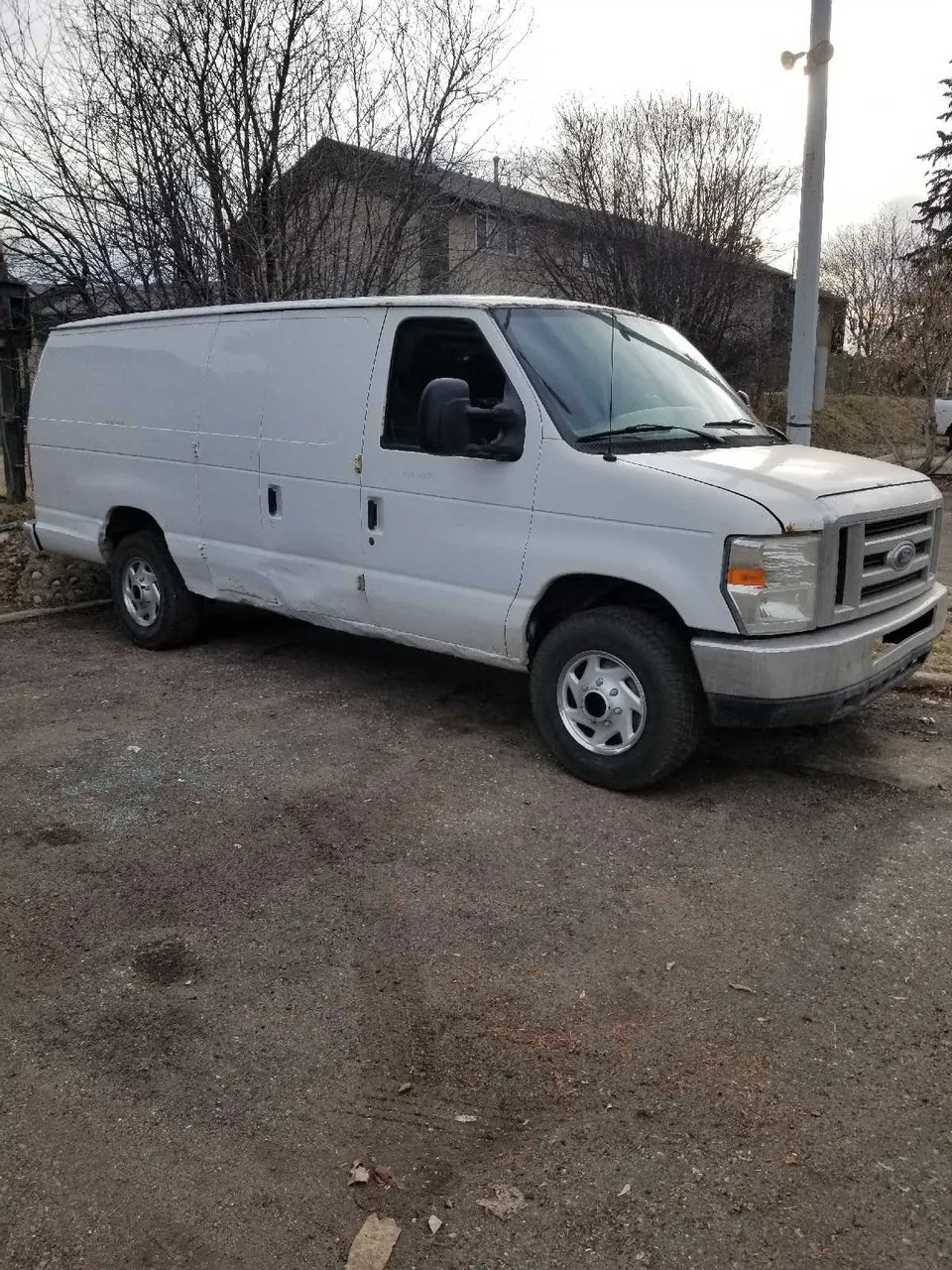 Ford Econoline 2009 for sale $4000