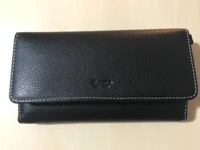 ROOTS LEATHER WALLET +FREE GIFT!, View more
