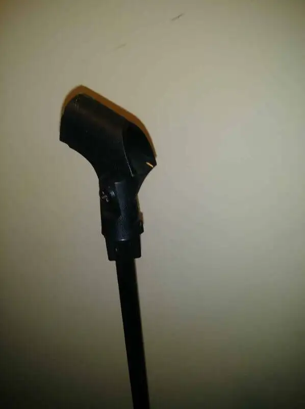 Microphone stand and one microphone of your choice in Other in Mississauga / Peel Region - Image 4